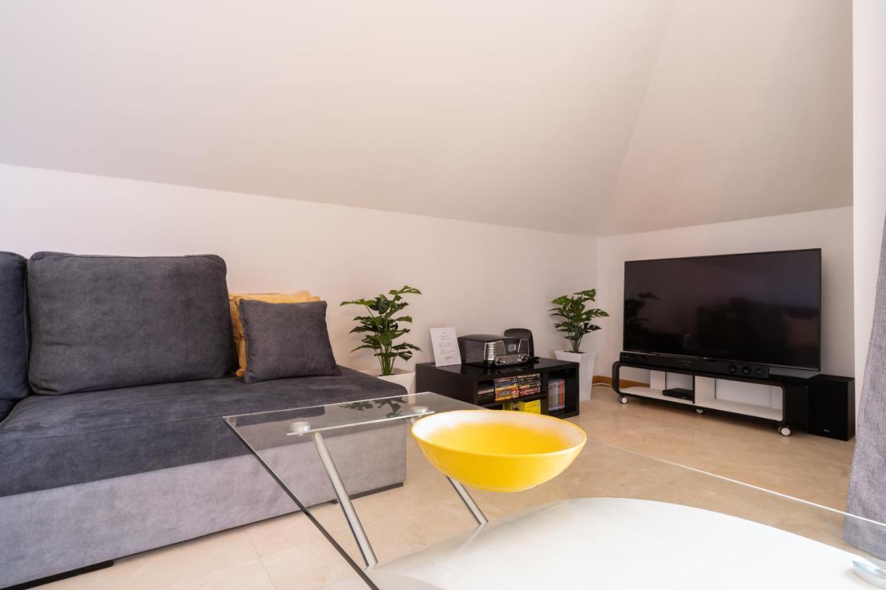 Santa Luzia Funchal View Apartment Luaran gambar